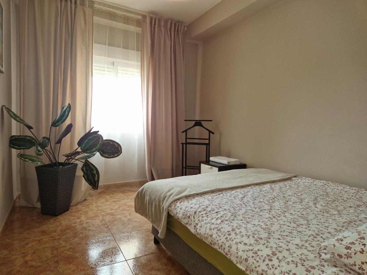 Apartamento Moncada Denia Bagian luar foto